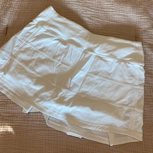 LULULEMON SKIRT - SZ 4
